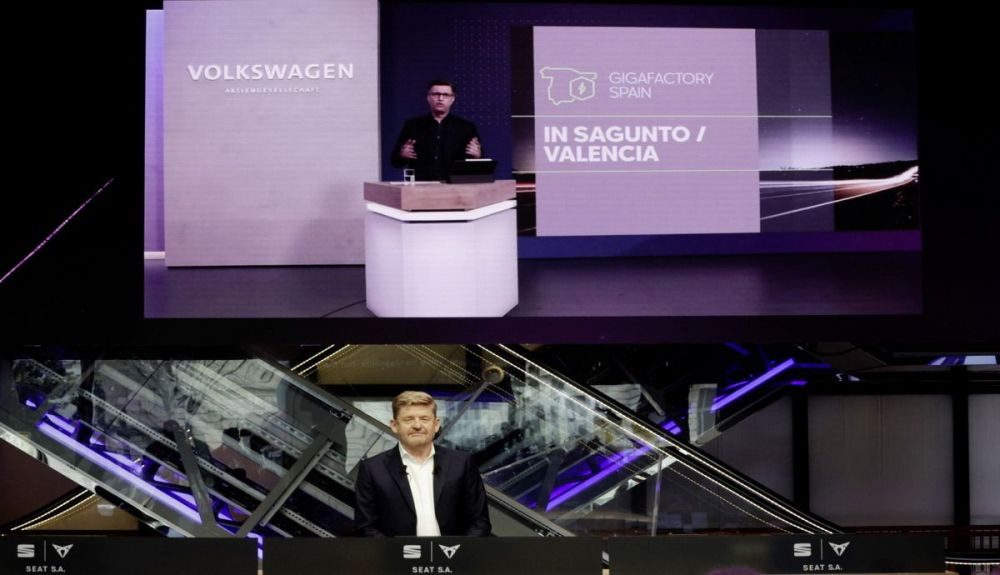 El Gobierno anuncia más ayudas para el poryecto de baterías de Sagunto El Gobierno anuncia más ayudas para el poryecto de baterías de Sagunto