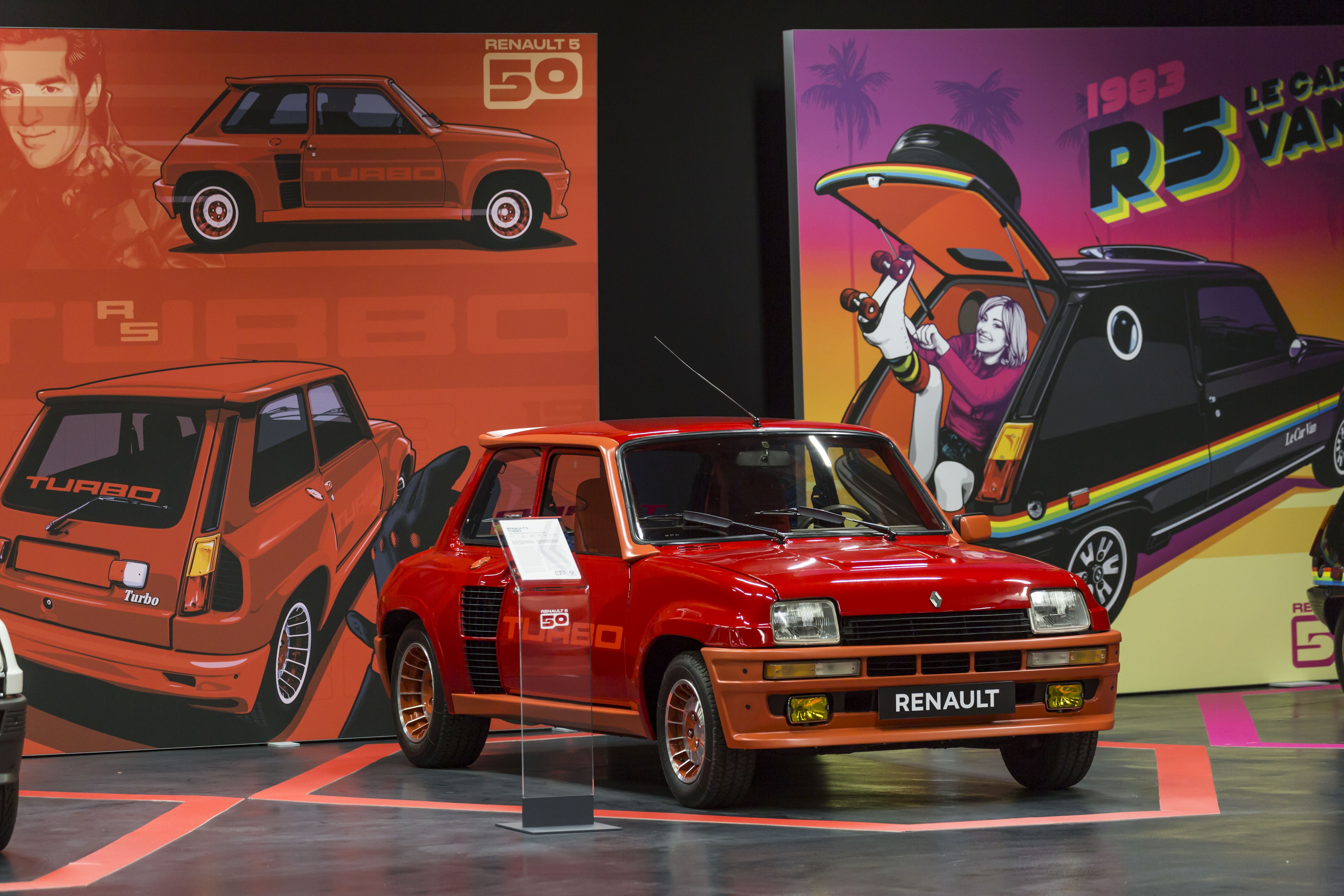 12 R5 Turbo 50 AÑOS EXPO