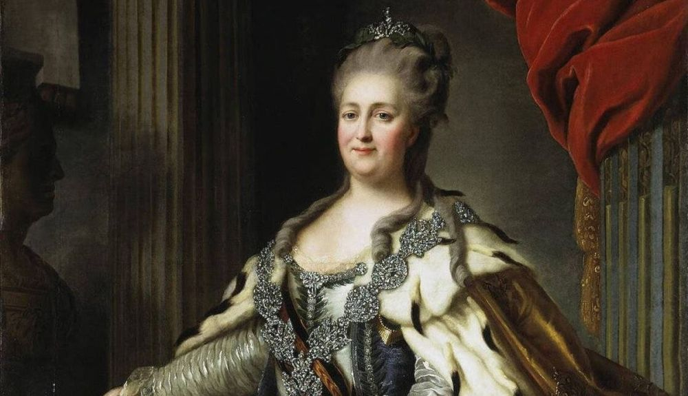 Catalina la Grande era una princesa prusiana que se había casado con un miembro de la dinastía Romanov. Catalina la Grande era una princesa prusiana que se había casado con un miembro de la dinastía Romanov.