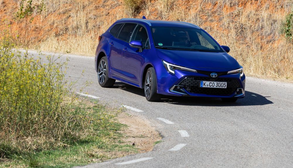 toyota corolla 2023 highres 95 1 1000x575