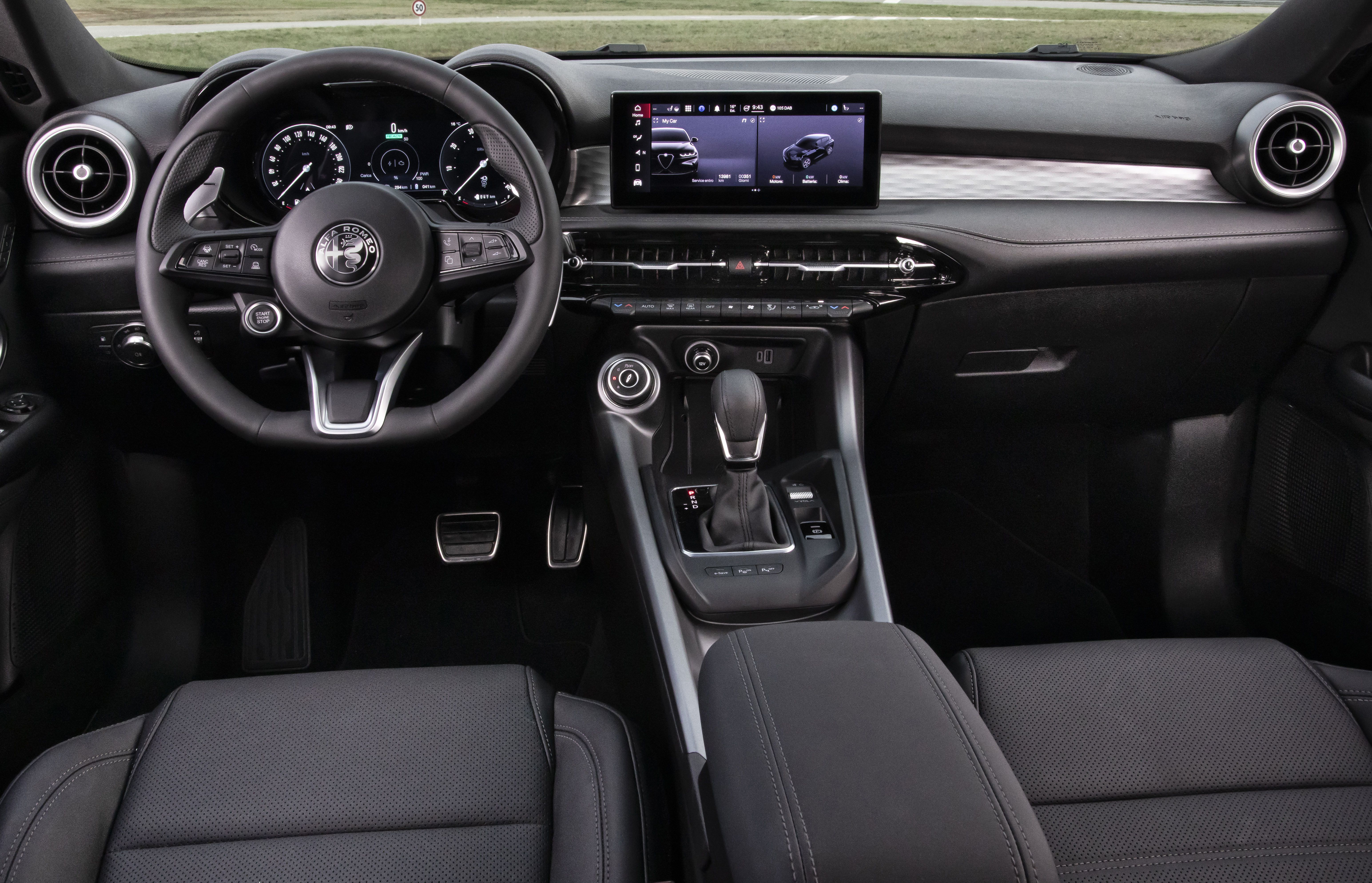 Alfa Romeo Tonale Plug In Hybrid Q4   Interior (24)