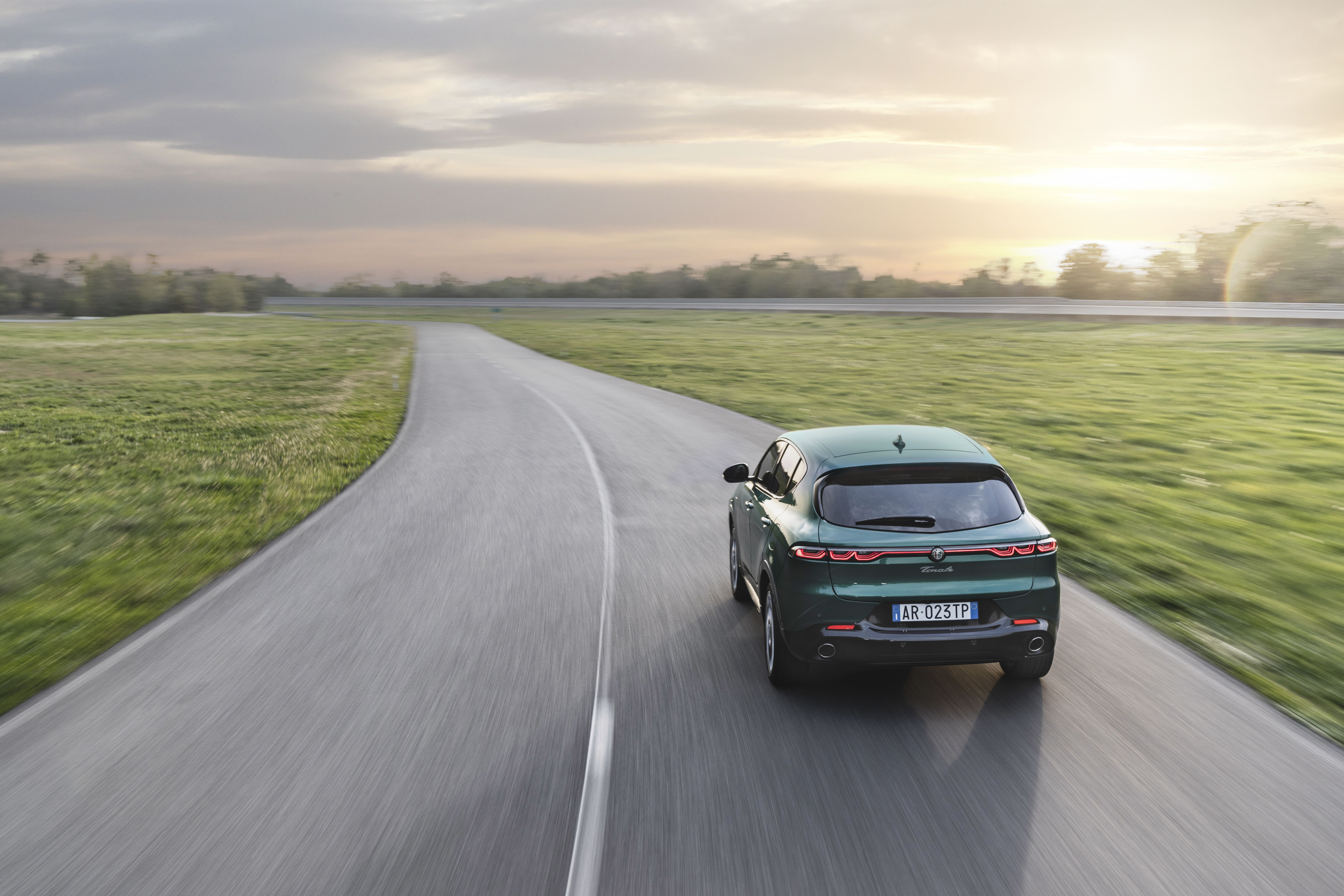 Alfa Romeo Tonale Plug In Hybrid Q4   Dynamic (22)