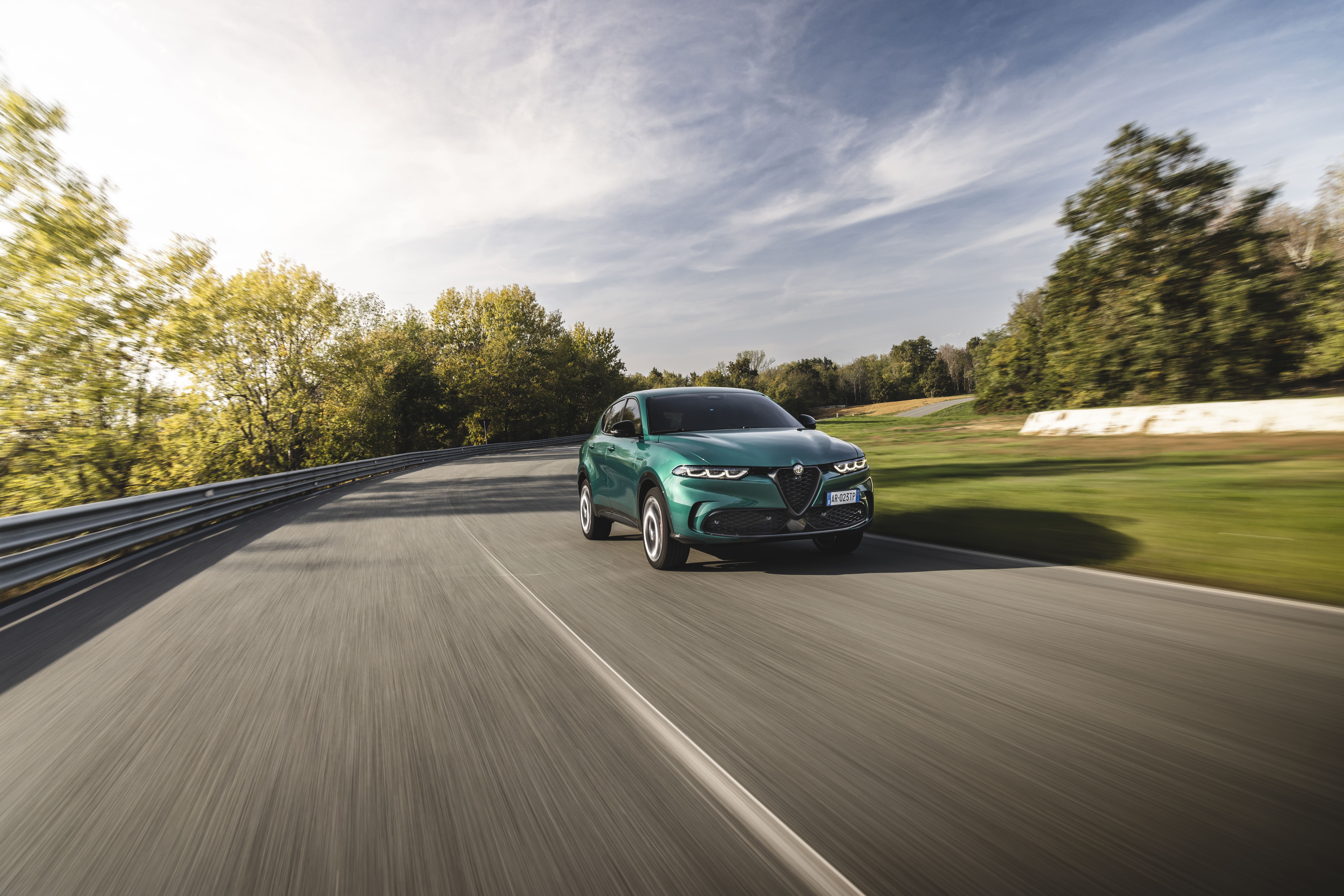 Alfa Romeo Tonale Plug In Hybrid Q4   Dynamic (24)