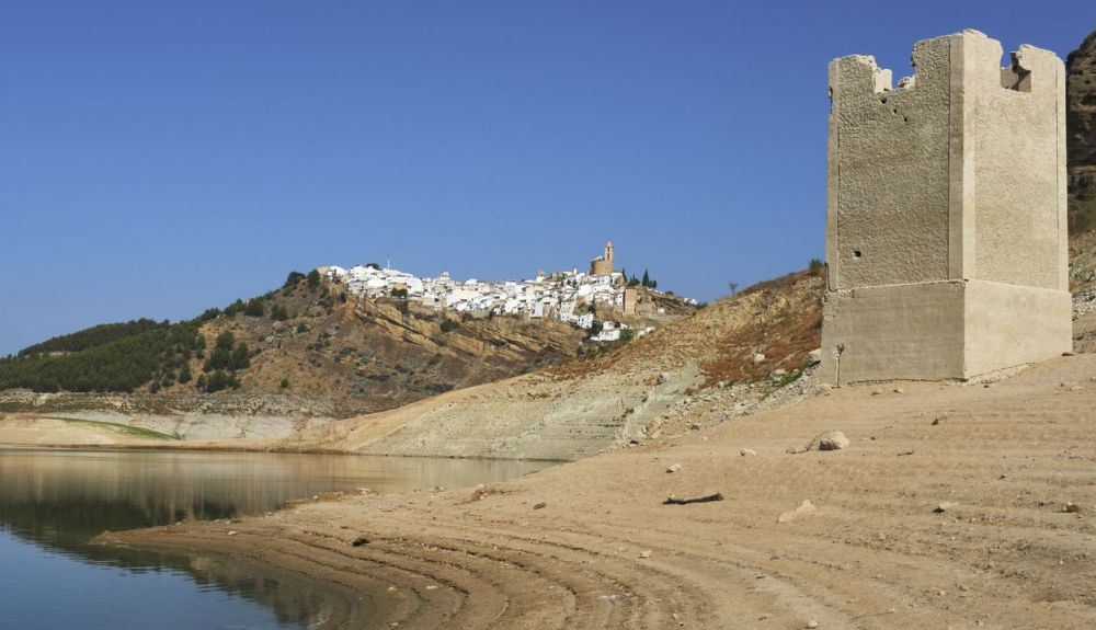 Pantano de Iznájar, en Córdoba, afectado por la sequía. Pantano de Iznájar, en Córdoba, afectado por la sequía.
