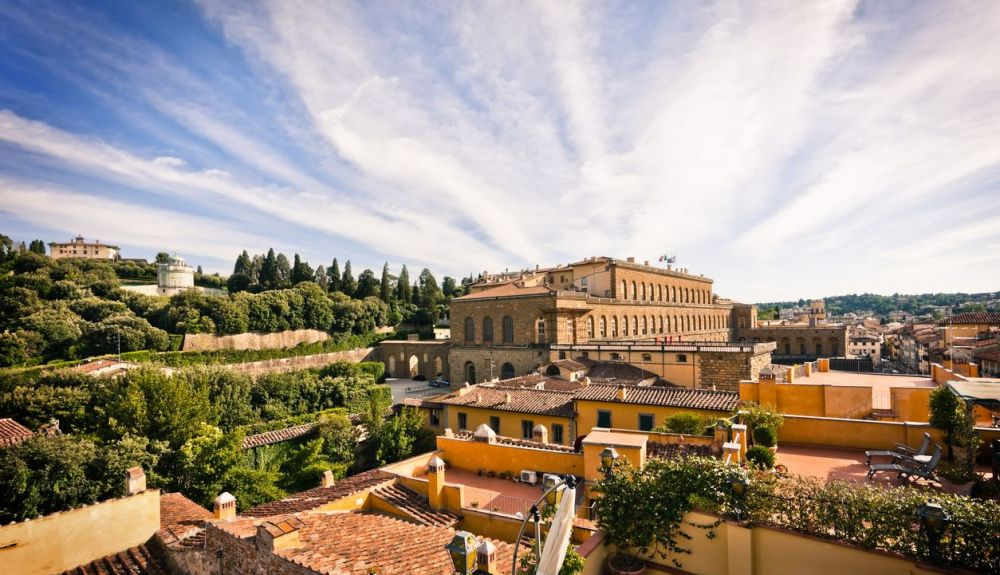 Palacio Pitti con los Jardines de Bóboli. Palacio Pitti con los Jardines de Bóboli.