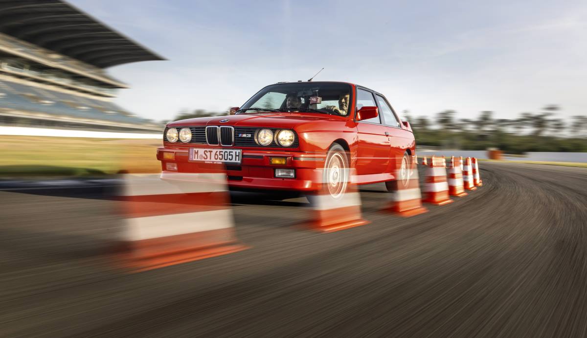 BMW M3 1987 (3)
