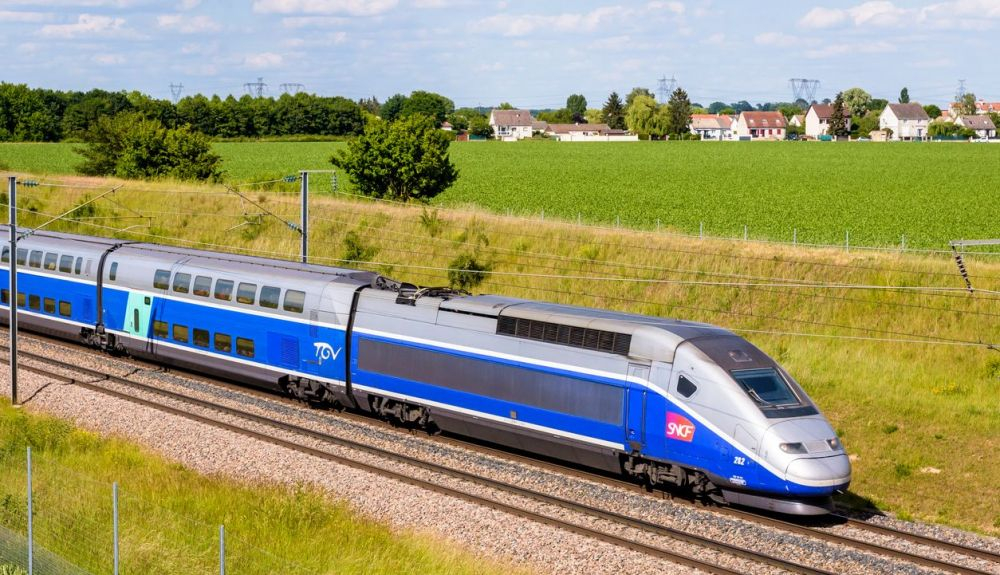 Eslovaquia no había elaborado planes de acción para los grandes ejes viarios y ferroviarios. Eslovaquia no había elaborado planes de acción para los grandes ejes viarios y ferroviarios.