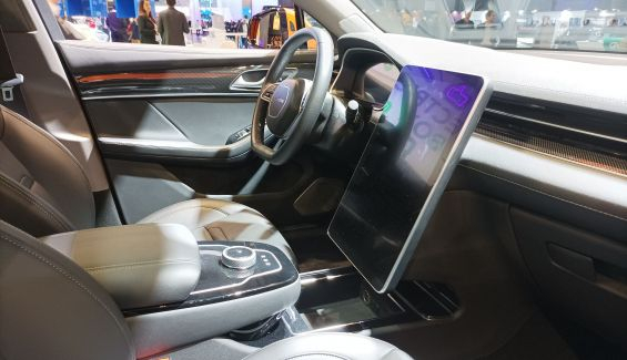 seres 5 interior