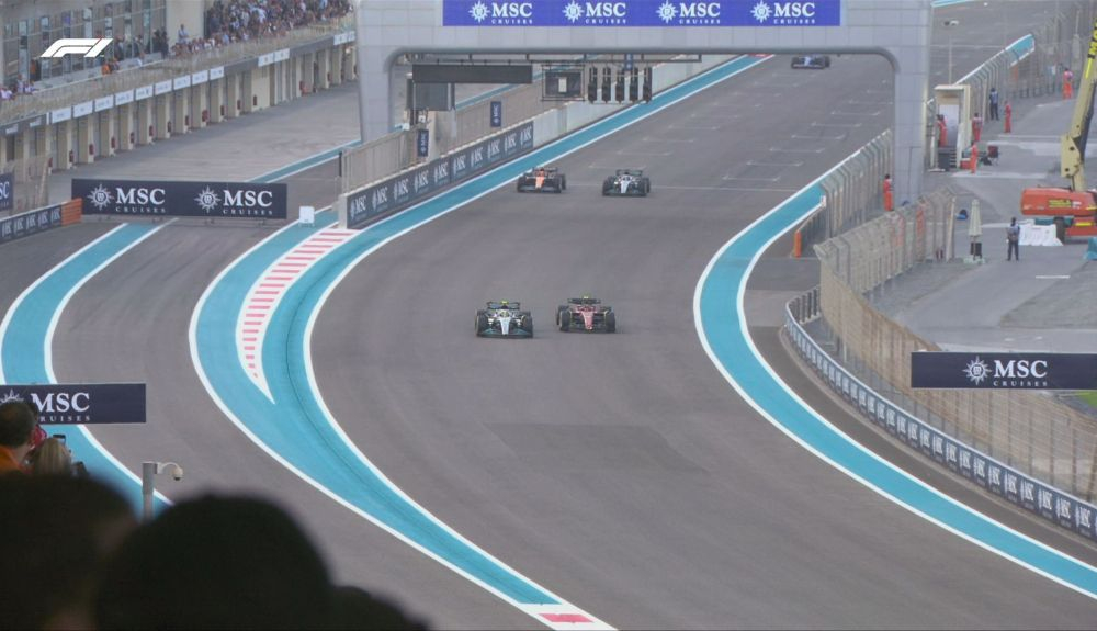 4 Finalmente Sainz adelantó a Hamilton y volvió a la cuarta posición 4 Finalmente Sainz adelantó a Hamilton y volvió a la cuarta posición