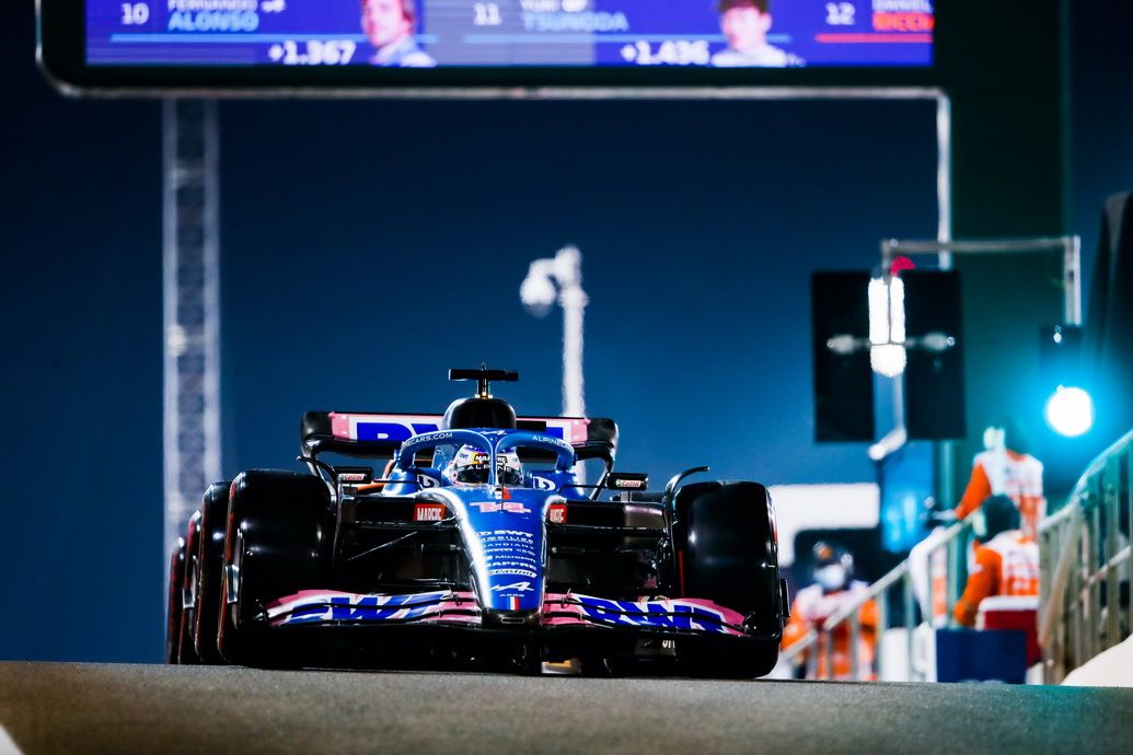 Abandono de Alonso en su última carrera con Alpine