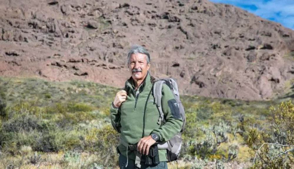 Jácome ganó el Premio Rolex a la iniciativa en 1996 por su proyecto para salvar a esta ave. Jácome ganó el Premio Rolex a la iniciativa en 1996 por su proyecto para salvar a esta ave.