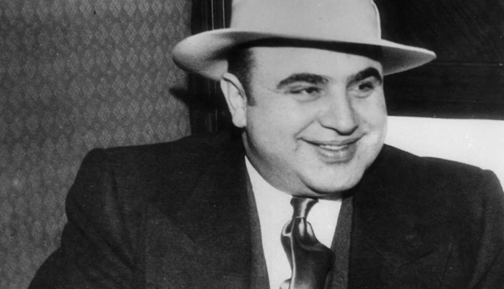 Al Capone nació en Brooklyn en enero de 1899. Al Capone nació en Brooklyn en enero de 1899.