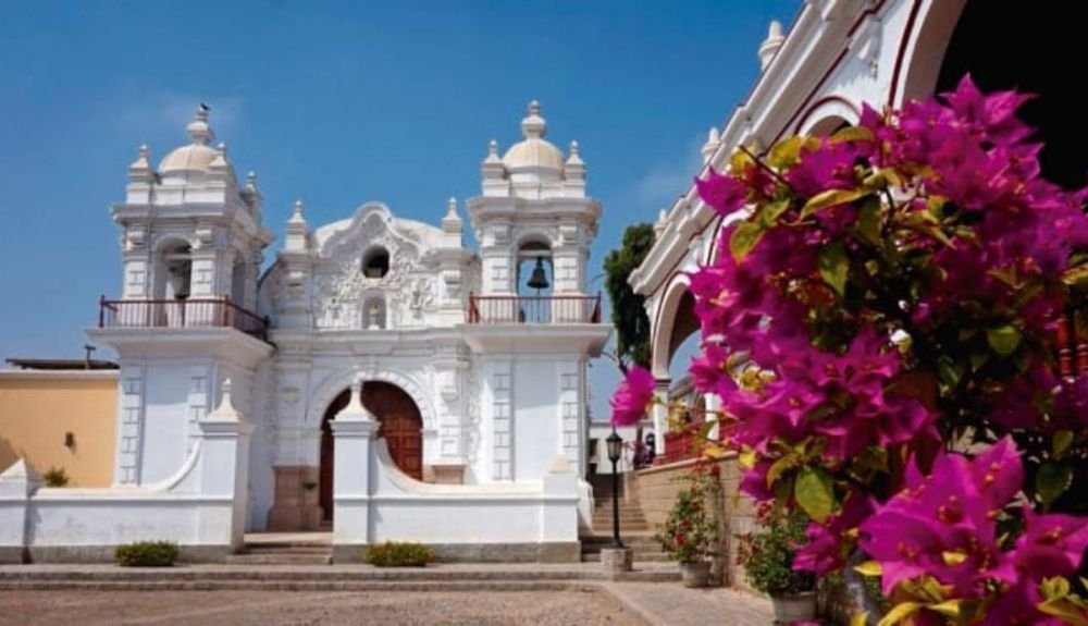 Esta gran mansión colonial ha sido convertida en hotel de lujo. Esta gran mansión colonial ha sido convertida en hotel de lujo.