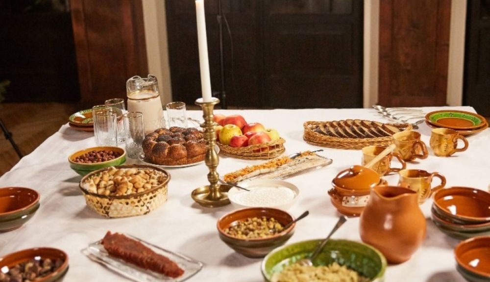 La Cena Kūčios es típica de la Navidad lituana. La Cena Kūčios es típica de la Navidad lituana.