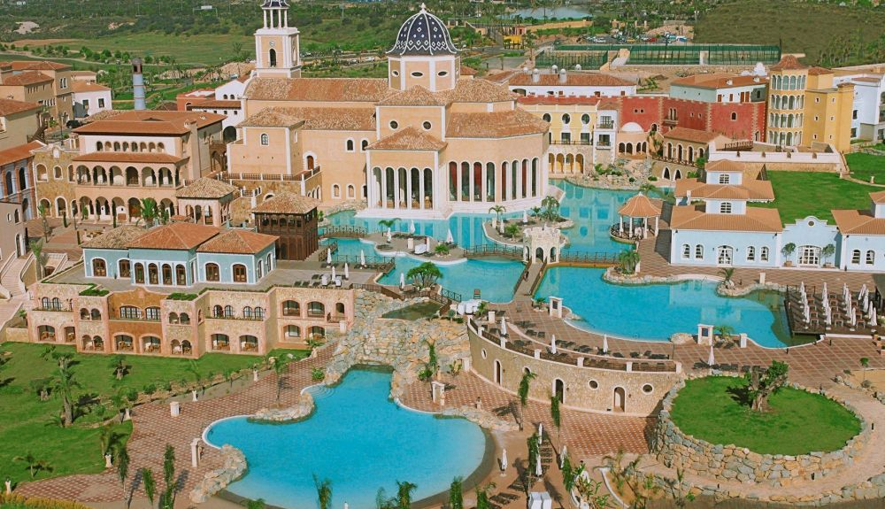 Este hotel se encuentra a pocos kilómetros de Benidorm. Este hotel se encuentra a pocos kilómetros de Benidorm.