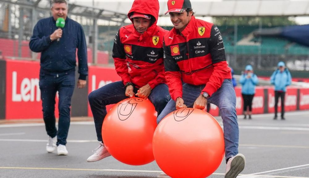 A Sainz se le acabaron los juegos y las bromas Tiene que enseñar los dientes desde el primer día de test A Sainz se le acabaron los juegos y las bromas Tiene que enseñar los dientes desde el primer día de test