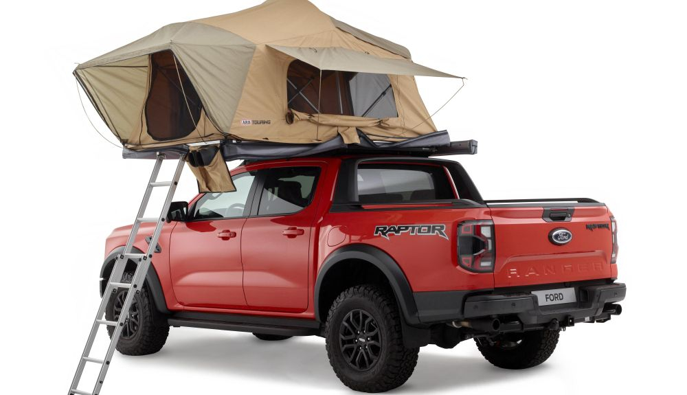 RangerRaptor roof tent pitched