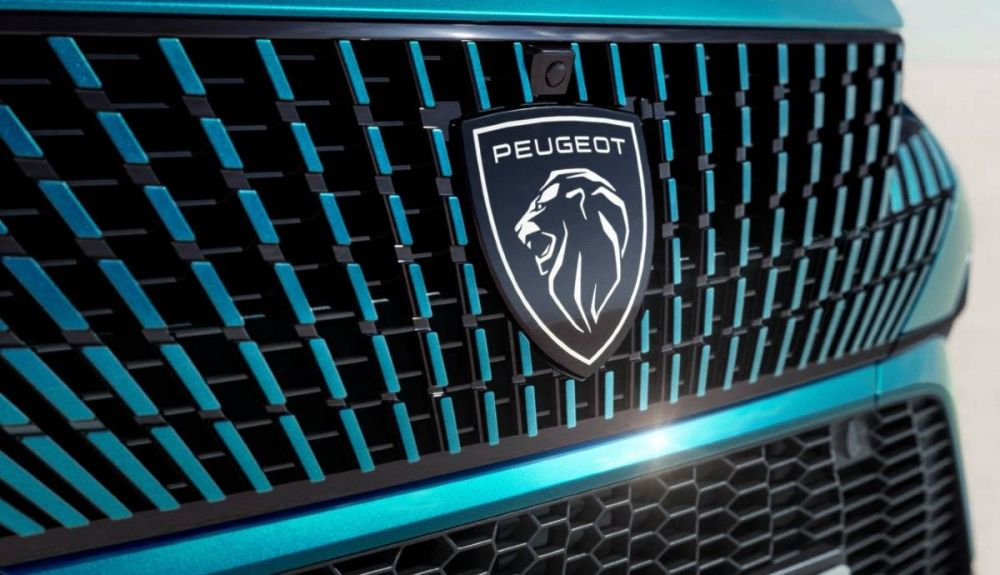Frontal renovado en el Peugeo 508 2023