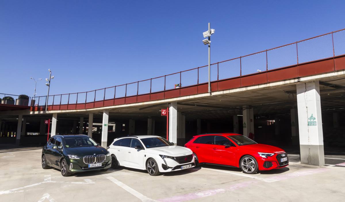 Comparativa Audi A3 35 TDi s tronic Sportback   BMW 218d Active Tourer   Peugeot 308 SW PHEV 225 2