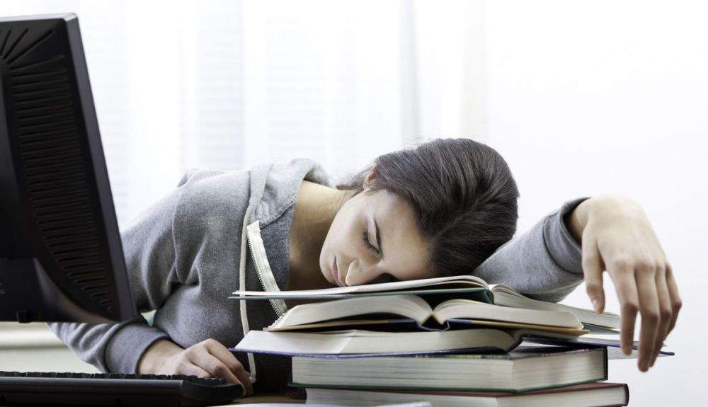 Los adolescentes se caracterizan por unos patrones de sueño diferentes a la población preadolescente o adulta.