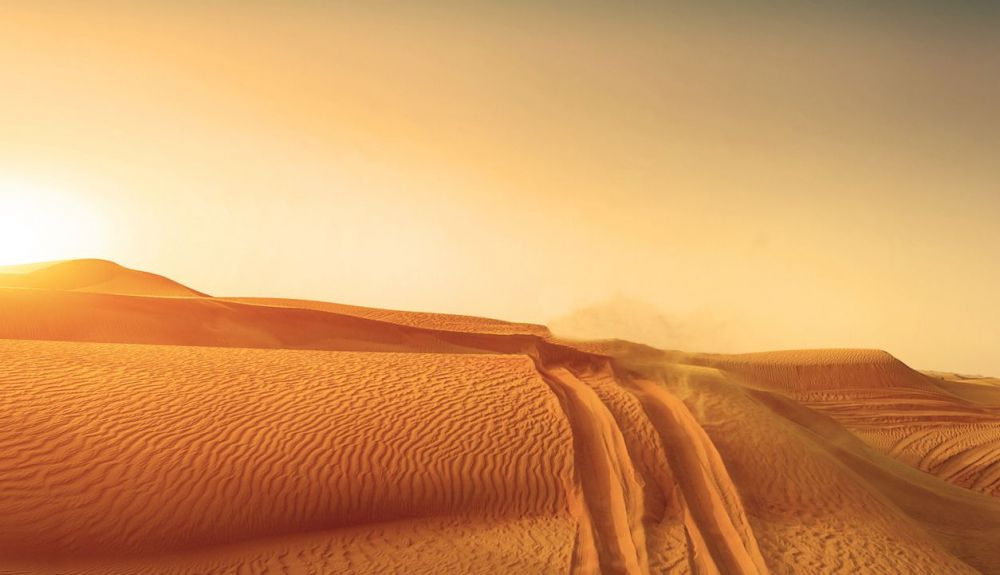 El Desierto arábigo se exitende por Arabia Saudita y otros países como Omán e Irak. El Desierto arábigo se exitende por Arabia Saudita y otros países como Omán e Irak.