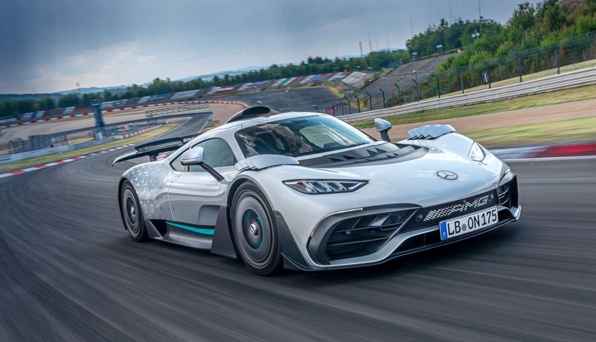 Mercedes AMG ONE, probamos por primera vez el nuevo superdeportivo, y en Nürburgring