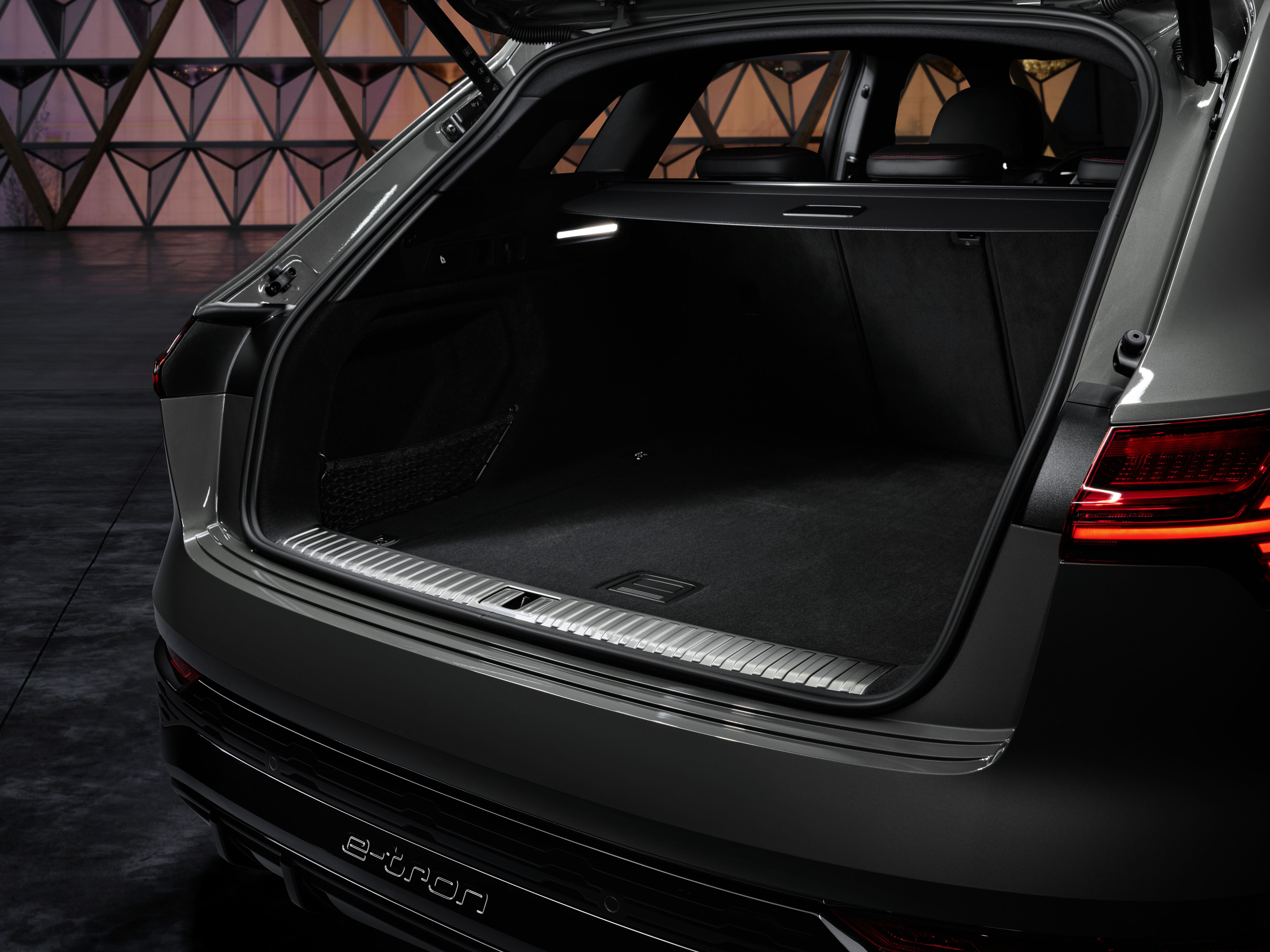 Audi Q8 e tron 2023 