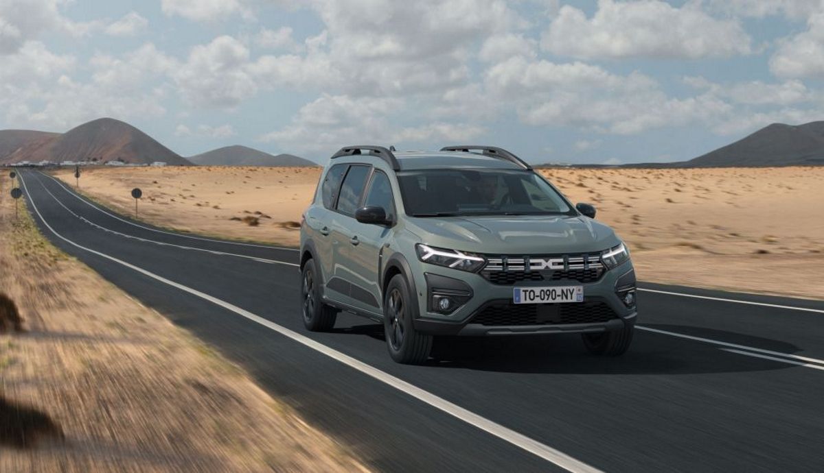 Dacia Jogger 2023, el familiar más barato del mercado se renueva, y llega en versión híbrida