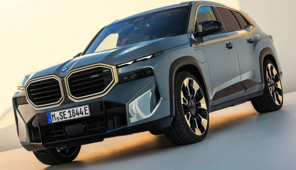 BMW XM 2023