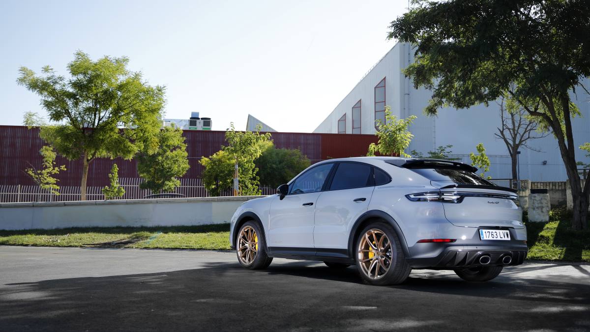 Porsche Cayenne Turbo GT 003