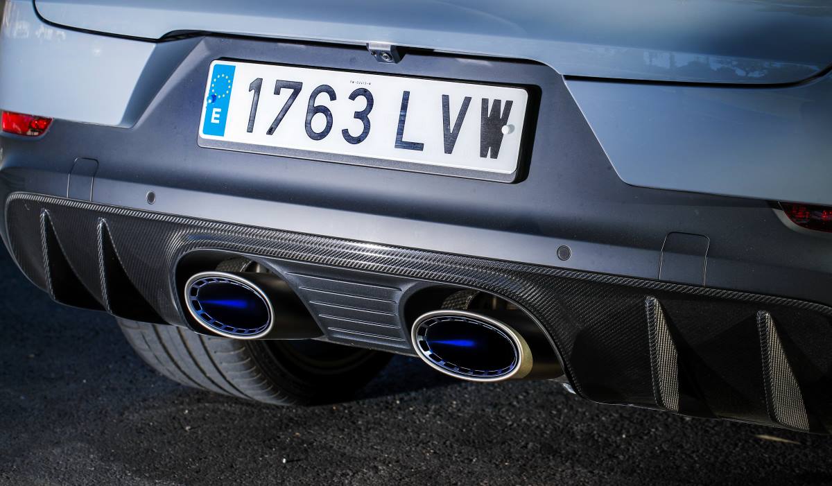 Porsche Cayenne Turbo GT 011