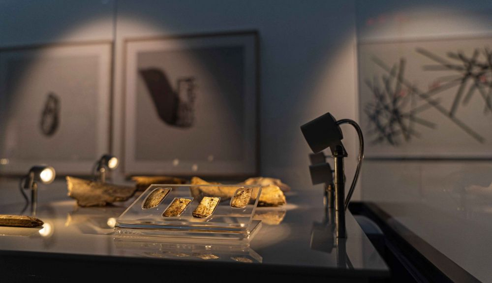 El arte contemporáneo dialoga con las piezas arqueológicas El arte contemporáneo dialoga con las piezas arqueológicas