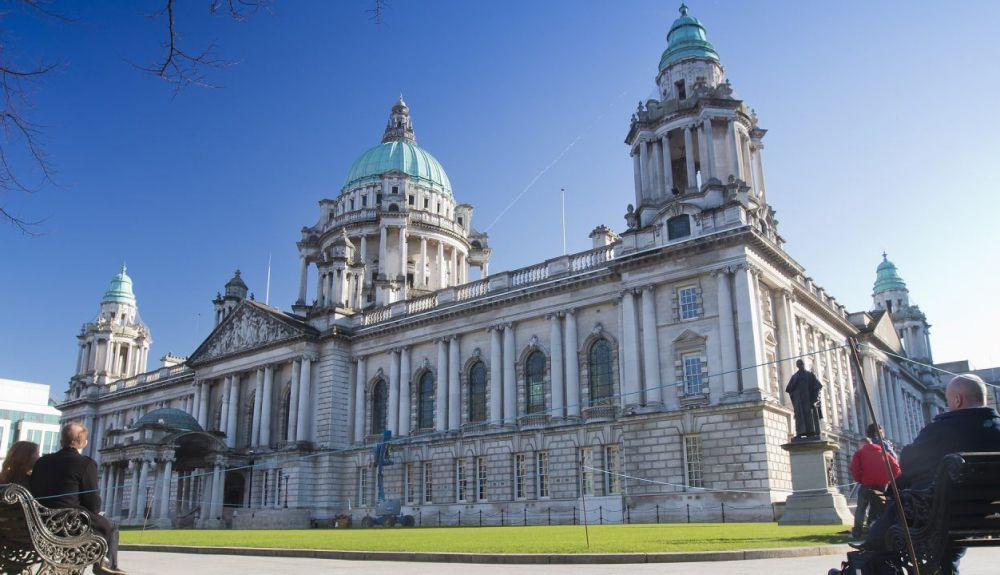 El Ayuntamiento de Belfast ofrece una visita gratuita a sus instalaciones. El Ayuntamiento de Belfast ofrece una visita gratuita a sus instalaciones.