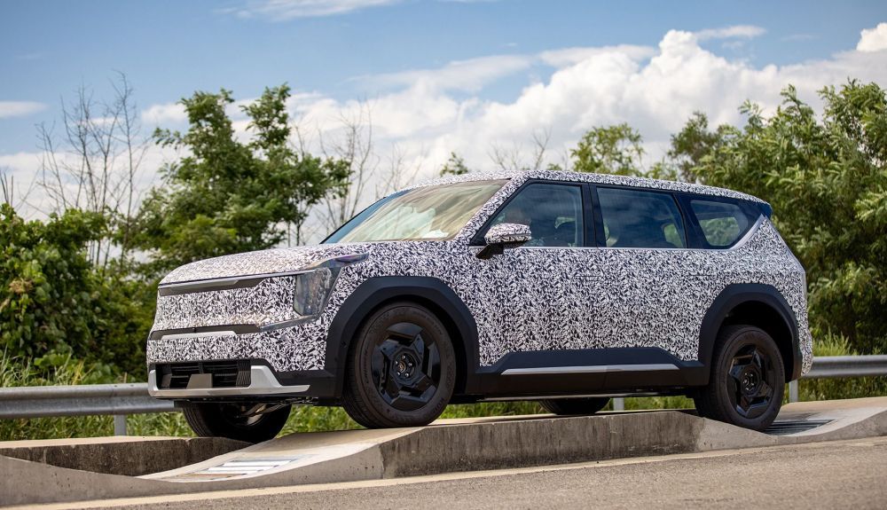 Kia EV9 5