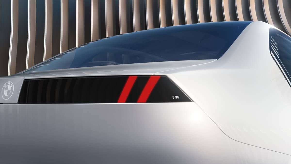 BMW i Vision Dee CES 2023 