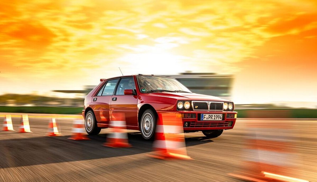 Lancia Delta Integrale EVO 2, probamos el mítico deportivo en el circuito de Hockenheim