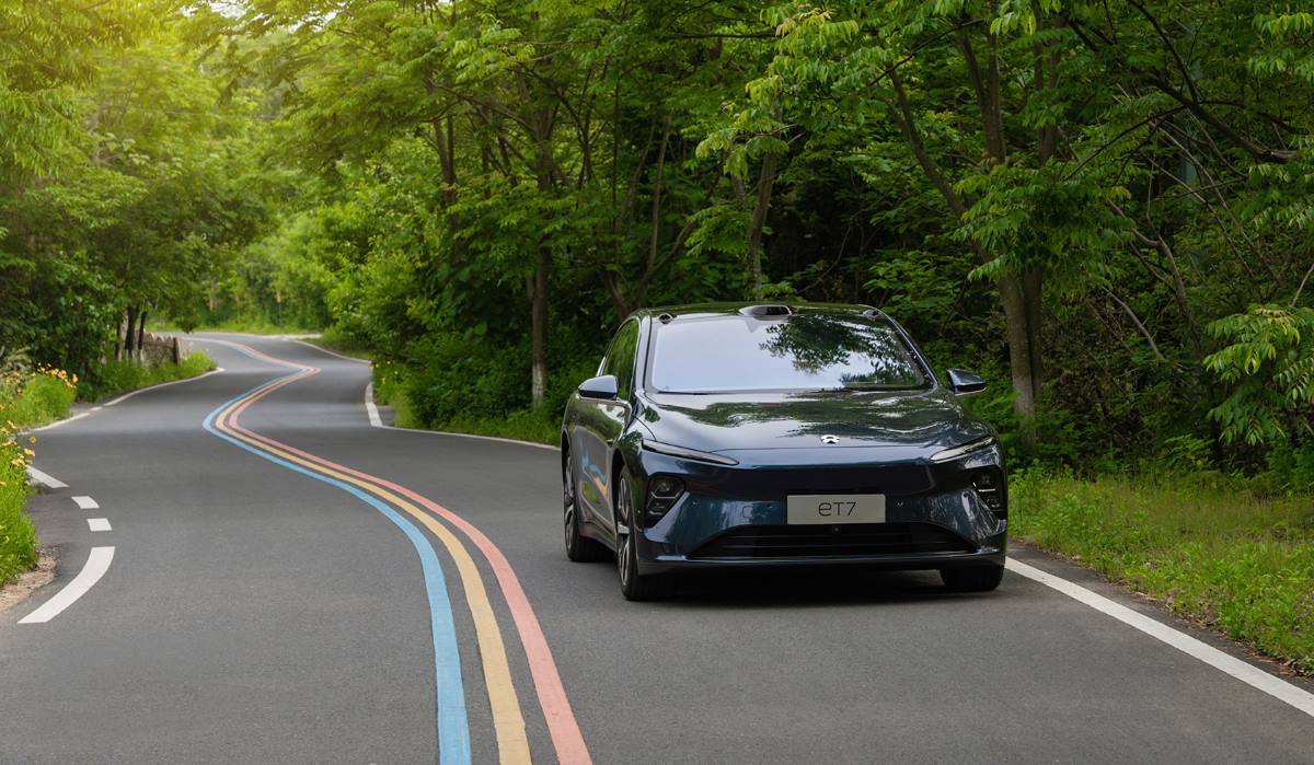 NIO ET7