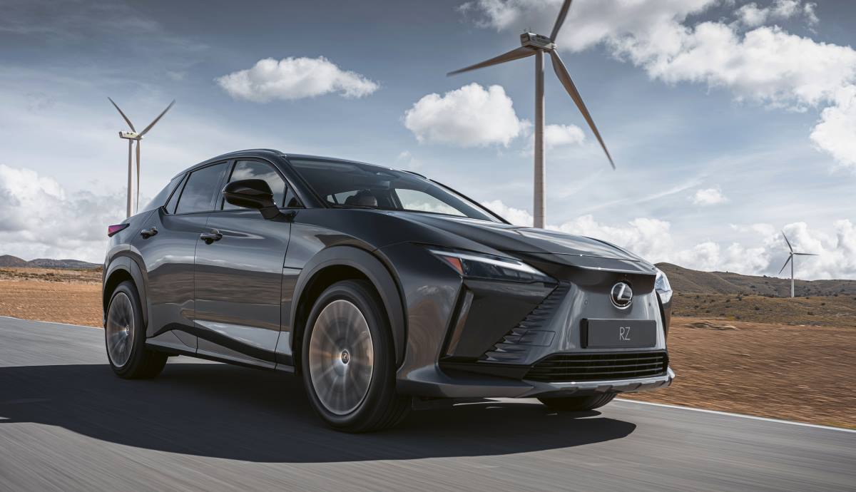 Lexus RZ