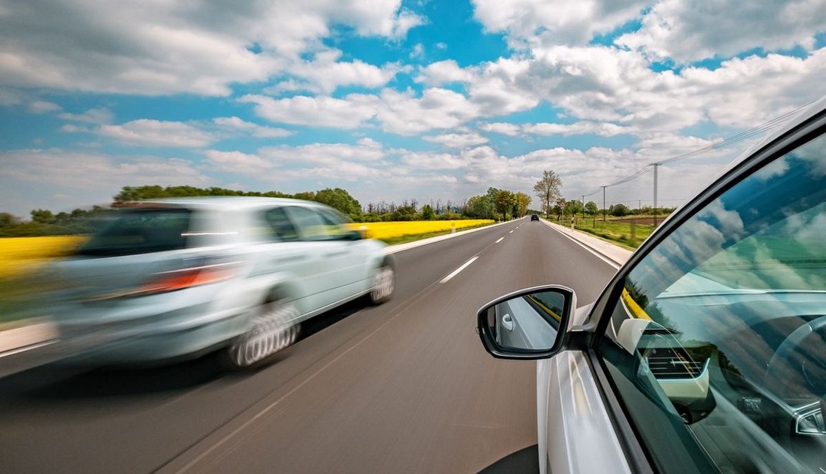 Las cifras no mienten: quitar el margen de 20 km/h para adelantar no funciona