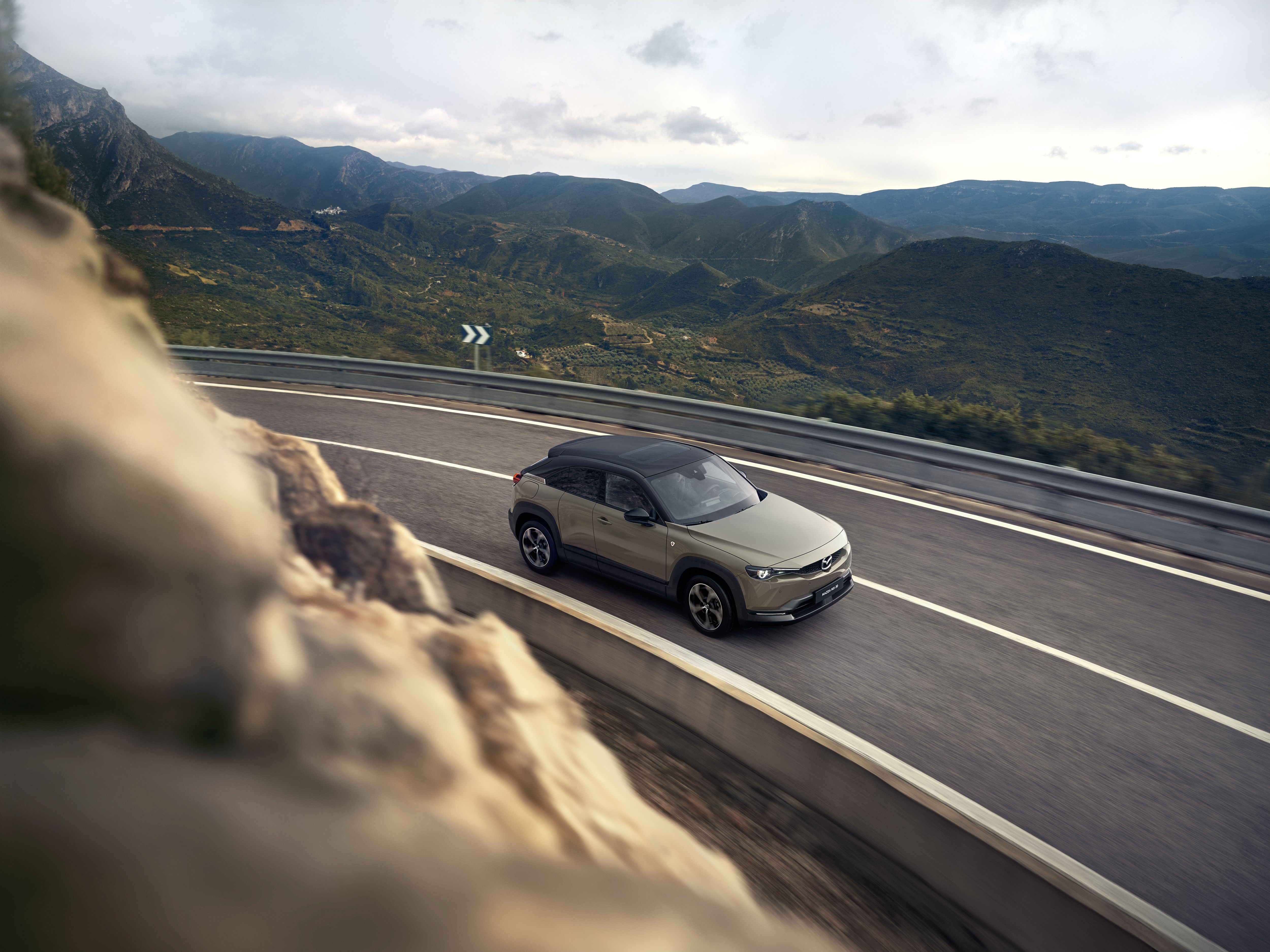 Mazda MX 30 e Skyactiv R EV 