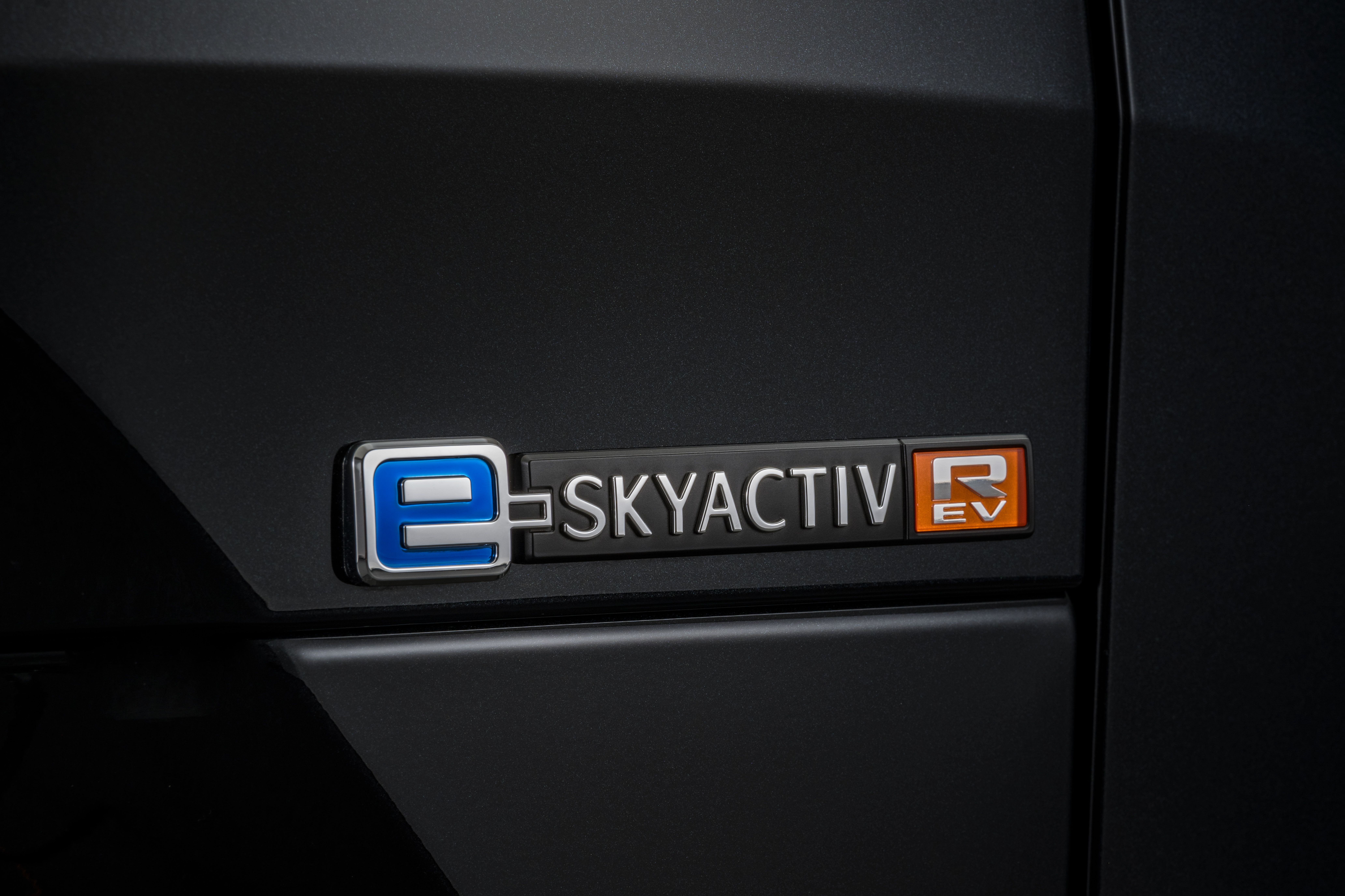 Mazda MX 30 e Skyactiv R EV 