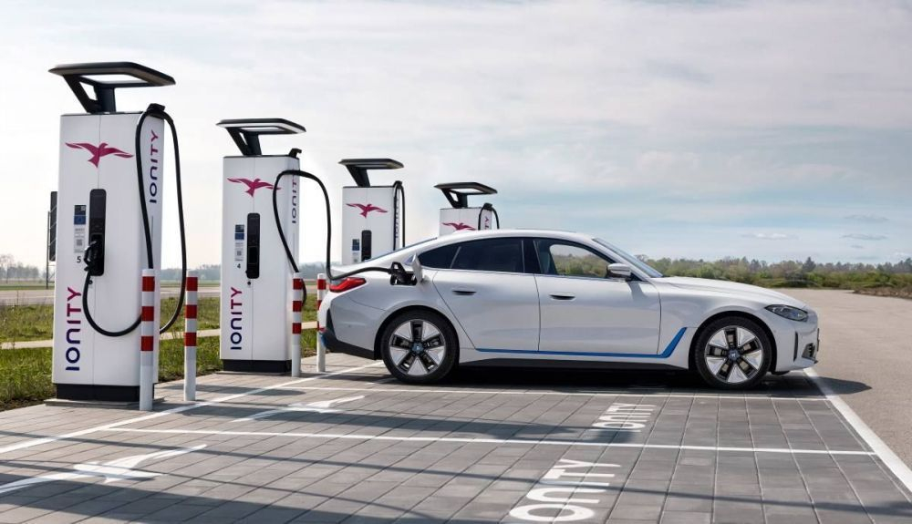 El Serie 5 también tendrá una versión puramente eléctrica, el i5 El Serie 5 también tendrá una versión puramente eléctrica, el i5