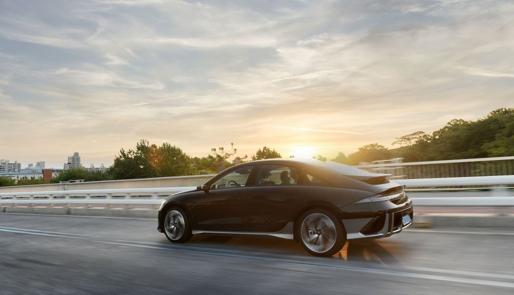 ioniq 6 64 fb 1 1000x575
