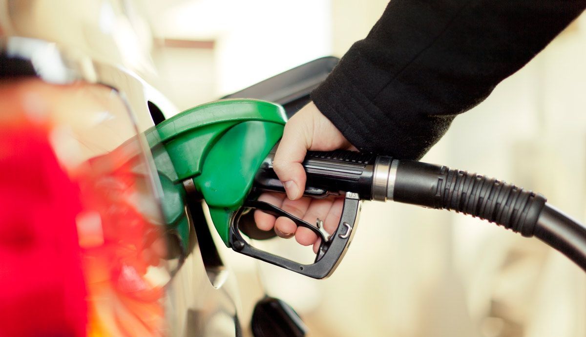 Informe, los mejores coches y SUV para comprar de entre los que gastan sólo de 4 a 5 litros a los 100 km