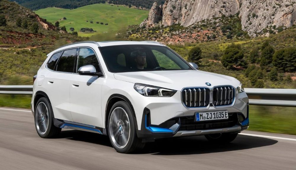 bmw ix1 2023 2 1 1000x575