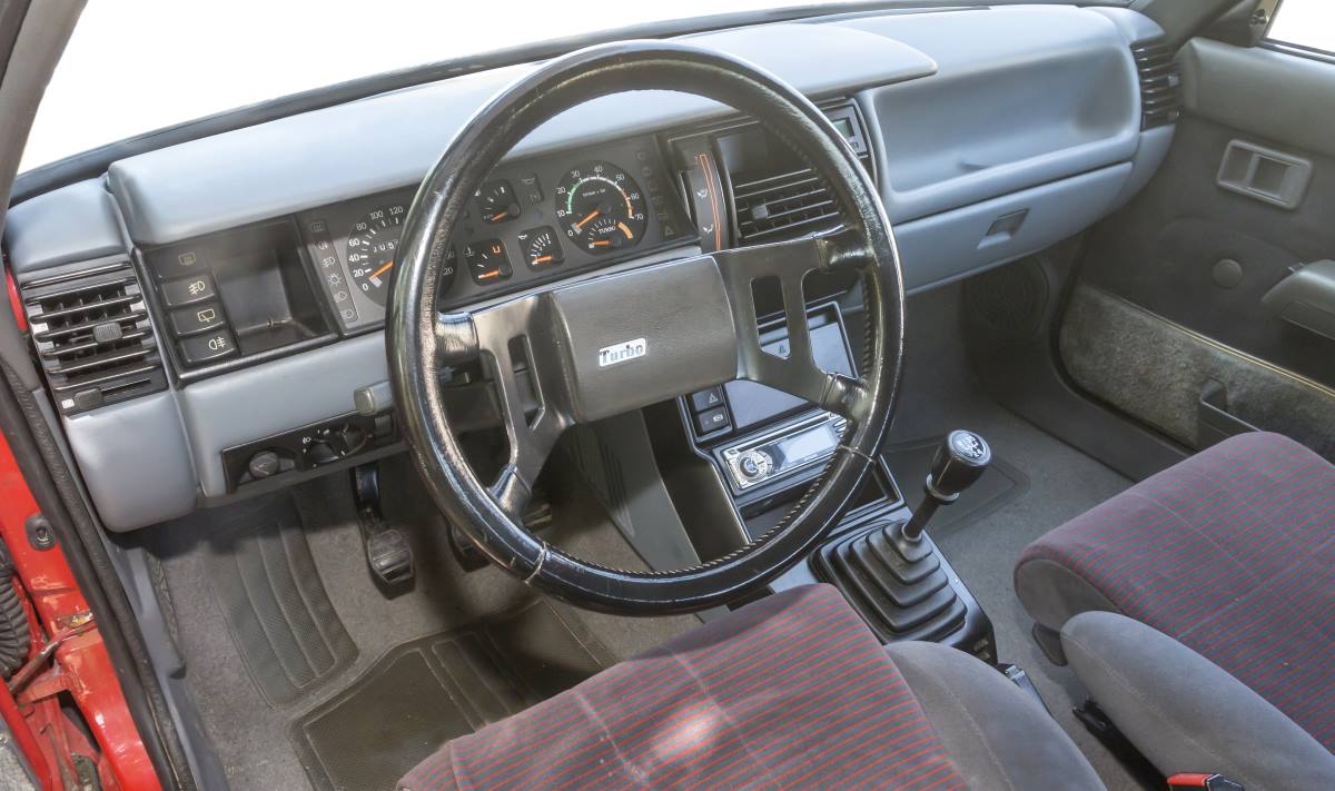 Renault 11 Turbo 5p 056