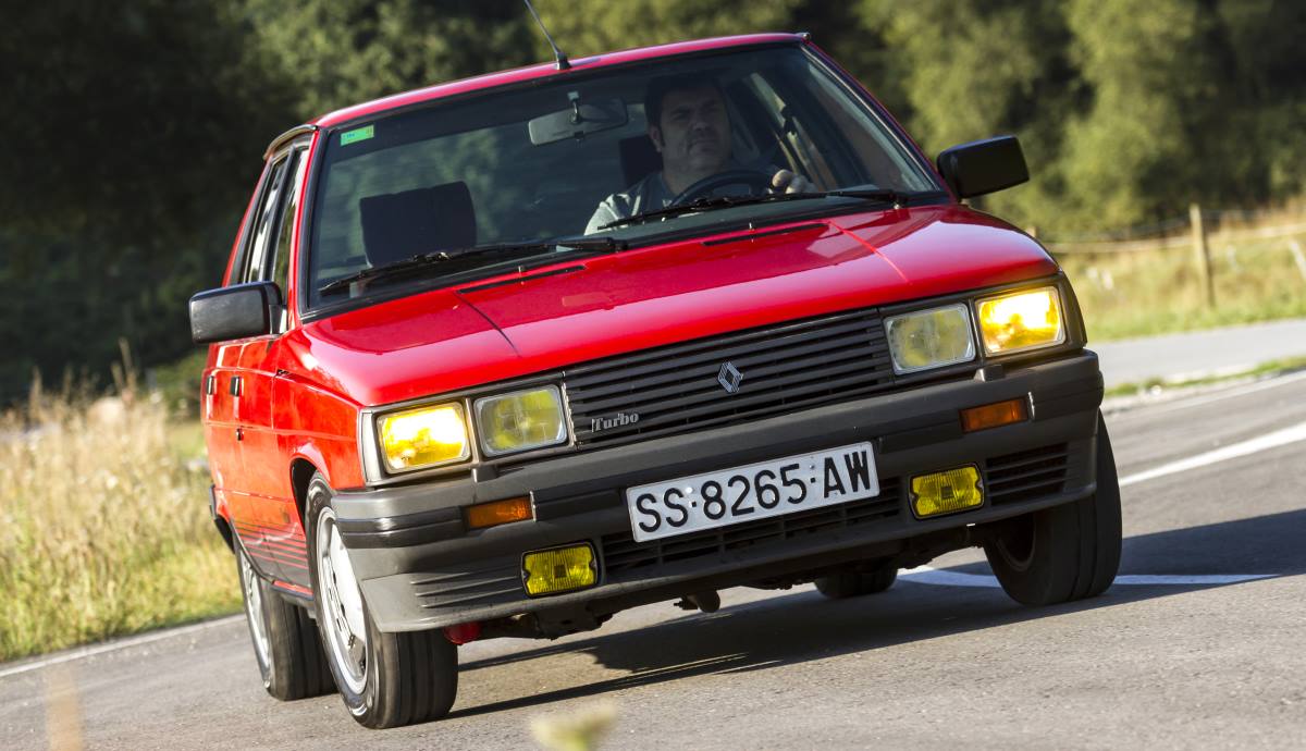 Renault 11 Turbo 5p 035
