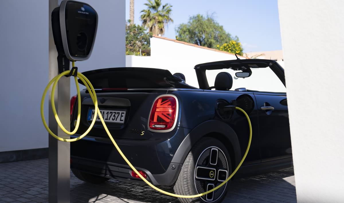 Mini Cooper SE Cabrio 9