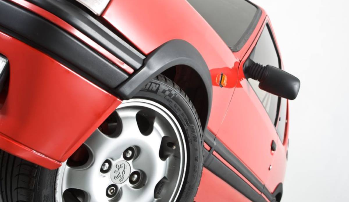Peugeot 205 GTI 6