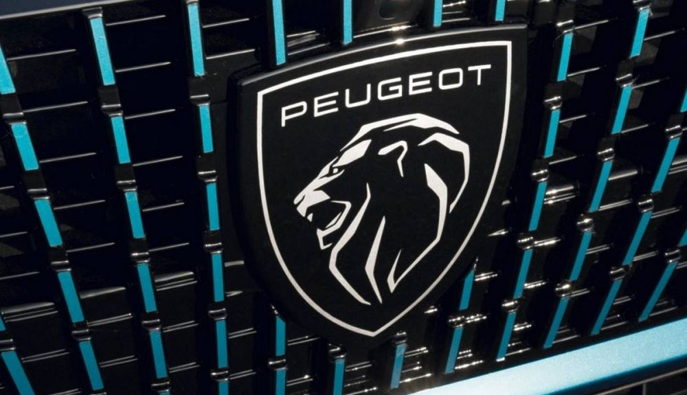 Nuevo logotipo de Peugeot en la próxima geneación del 3008